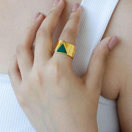 Emerald Tuya ring