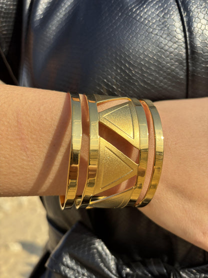 Apex Bangle